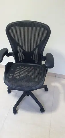 Herman Miller Areon classic Chairs For Selling