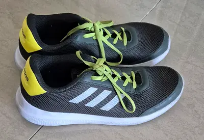 Green White Adidas running sneakers, size around UK 9 - Excellent condition