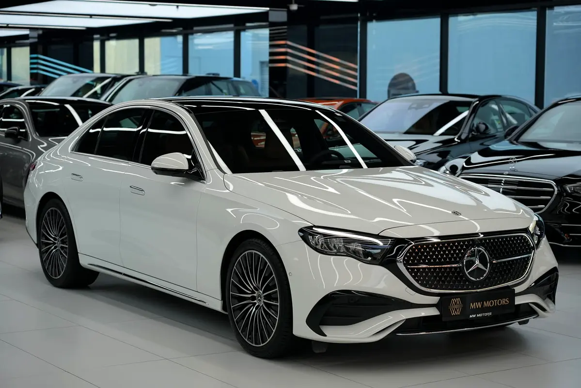 Mercedes-Benz E-Class 2026 — photo 1 of 20
