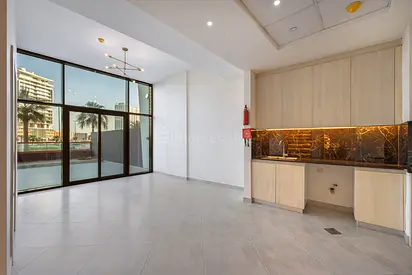 3 Bedroom Duplex | Boulevard Facing | Vacant
