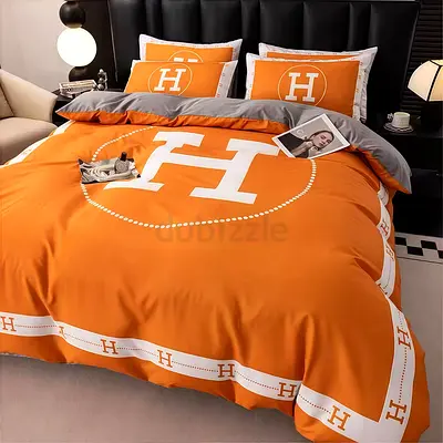 Hermes’s Orange Designer-Style Bedding Set (Duvet Cover + Pillowcases) - Excellent Condition
