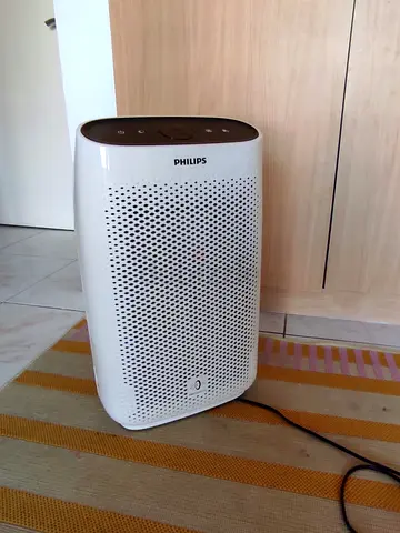 Philips Air Purifier — Compact, Good Working Condition