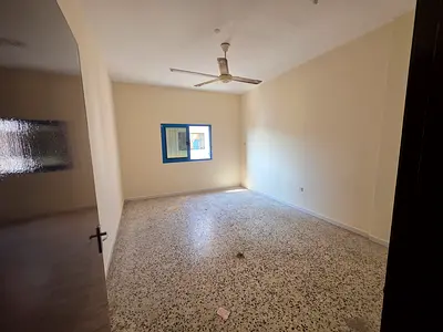 Spacious big size 2bhk with open view//near to corniche and mall and bus stop