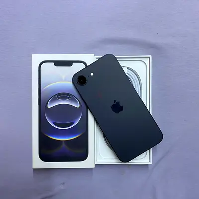 I Phone 16e 128GB TDRA