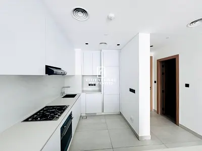 SPACIOUS | MODERN 2BHK | PRIME LOCATION