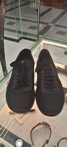 Black mens casual sneakers, lightly used