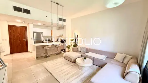 Well Priced | Courtyard View | Vacant June