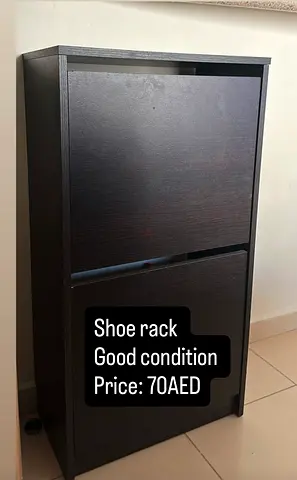 Wooden Shoe Rack – Good Condition جزامه