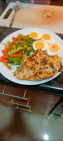 Professional Cook Available