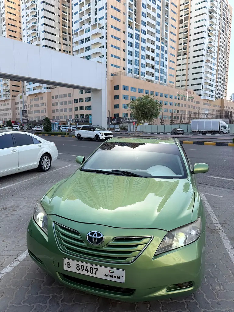 Toyota Camry 2007 — photo 1 of 8