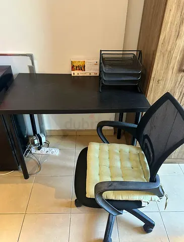 Simple Black Office Desk with Mesh Ergonomic Chair