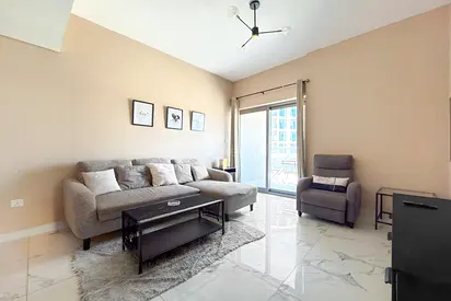 FULLY Furnished | Closest to SHOPS & Restaurants