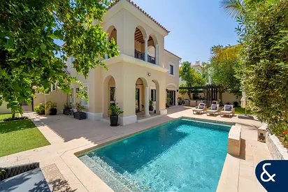 3 Bedrooms | Fully Upgraded | Exclusive