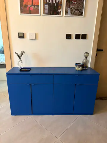 Cabinet/ sideboard