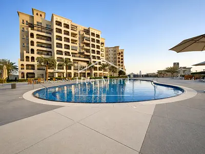 Ready to move in - Large 2 bed - Prime location