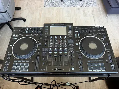 Pioneer XDJ-XZ Professional DJ Controller - Perfect Condition