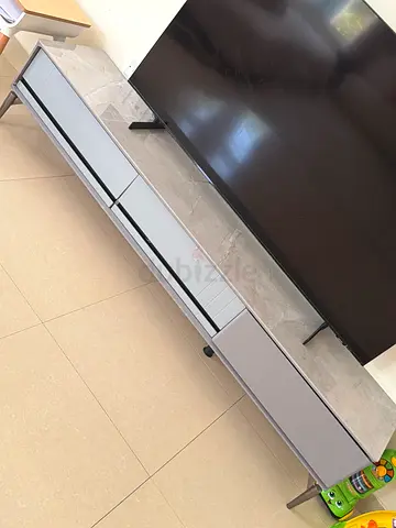 Modern sleek TV unit.