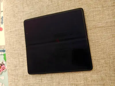 Honor magic v3 (foldable) - used