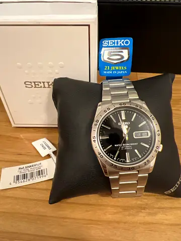 Seiko Mens Automatic Stainless Steel Watch - Black Dial