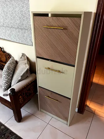 Shoe Cabinet 3 compartments fits 12 pairs
