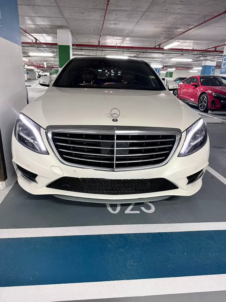 Mercedes-Benz S-Class 2015 — photo 1 of 10