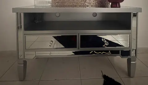 Tv stand