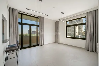 Well Maintained 3BR | Lower Floor | Vacant Now