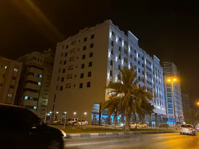 LUXURY CHILLER FREE BUILDING