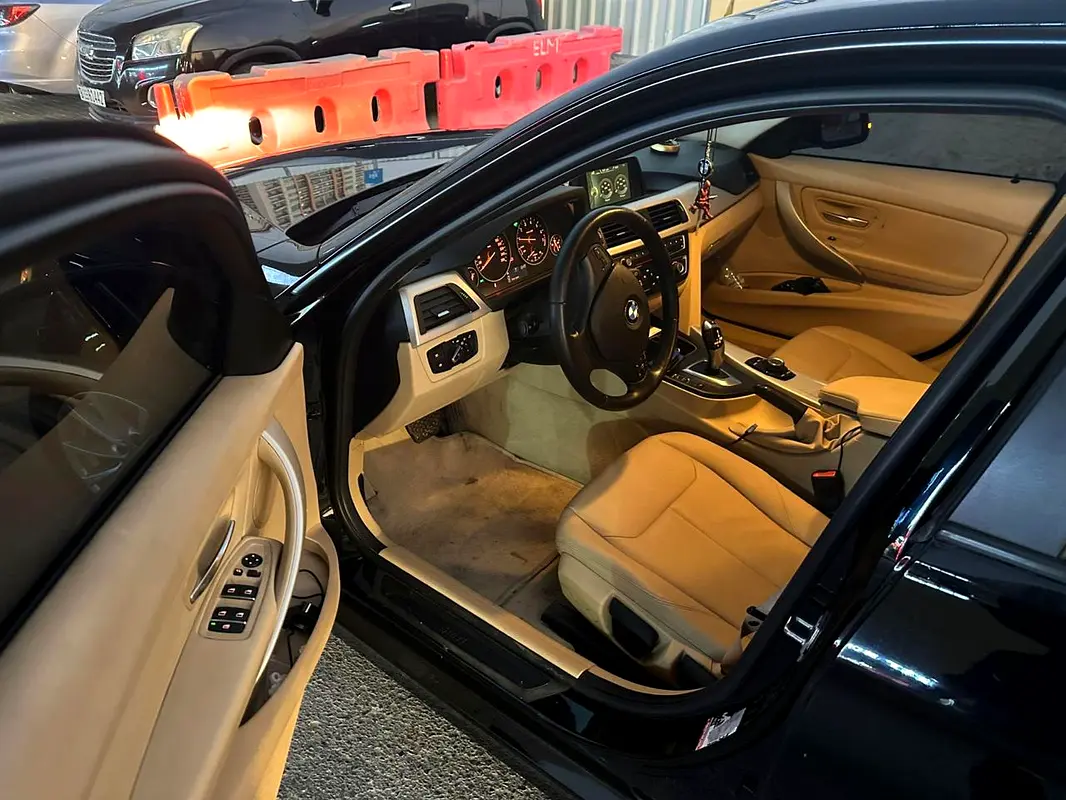 BMW 3-Series 2016 — photo 1 of 9