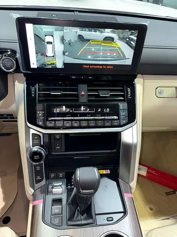 2026 Toyota LAND CRUISER photo 7