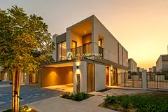 Beautifully Landscaped with Kitchen Appliances