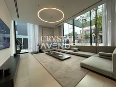 5 Bedrooms + Maids Room + Driver Room + Private Pool