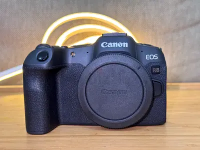 Canon EOS R8 Camera Body + Canon RF 50mm f/1.8 + Canon RF 24-105mm f/4-7.1