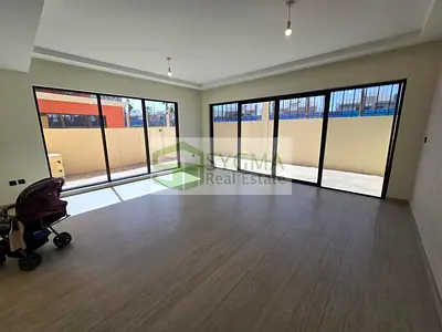 Single Row | Close To Lagoon |Corner Unit