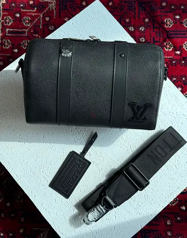 Louis Vuitton aerogram leather city keepall bag