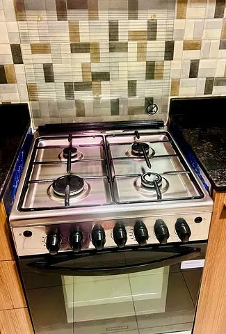 Frigidaire - 60 x 60 cm - 4 gas burner cooking ranges with still more than one year warranty