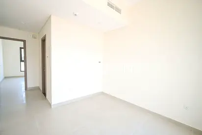 Solar-Enhanced Smart Home | Effortless Comfort with Innovative Design | Resale