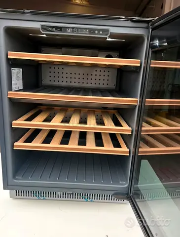 Smeg Built-in Classica Built In Beverage Cooler, 82cm, CVI338RX3