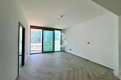 Mid floor | Canal View | High Floor