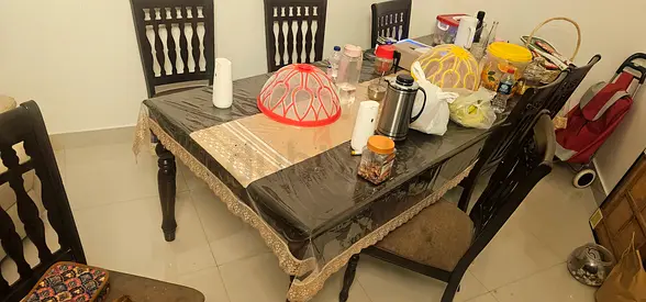 8 seater dining table with chairs in perfect condition