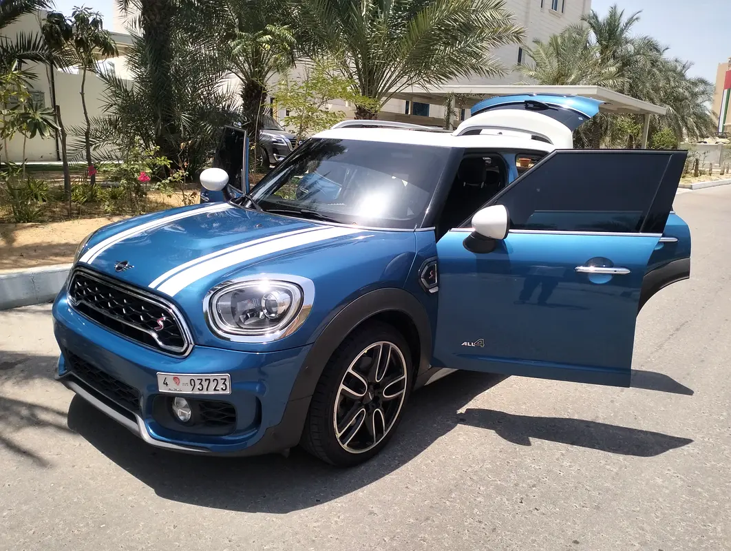 MINI Countryman 2018 — photo 1 of 20