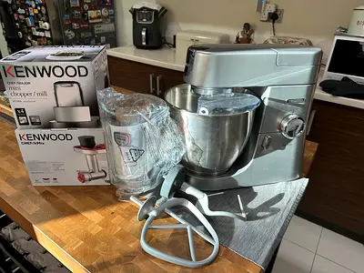 Kenwood Chef XL stand mixer with attachments – good condition