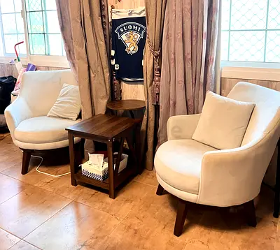 2 x Arm Chairs and Table for Sale!!!