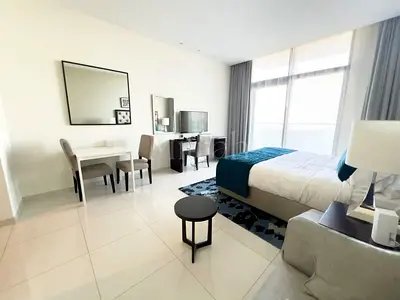 Multiple cheques | Fully Furnished | With Parking