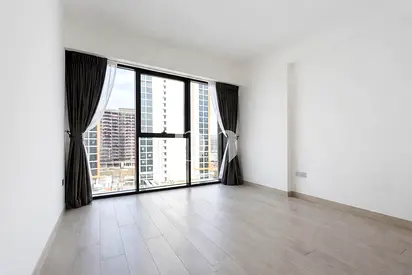 Spacious 1 Bed + Storage | Pool View |