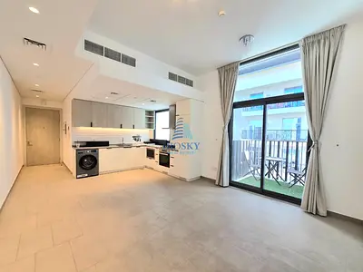Spacious Layout | Higher Floor | Available Now