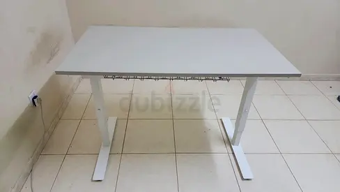 Height-adjustable standing desk - white, good condition