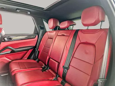 2019 Porsche CAYENNE — миниатюра 13