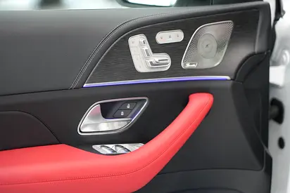 2026 Mercedes-BENZ GLE — миниатюра 15