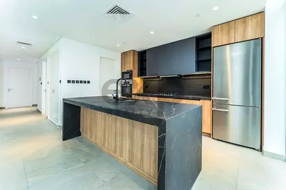 Exclusive High Floor Well Maintained Apartment